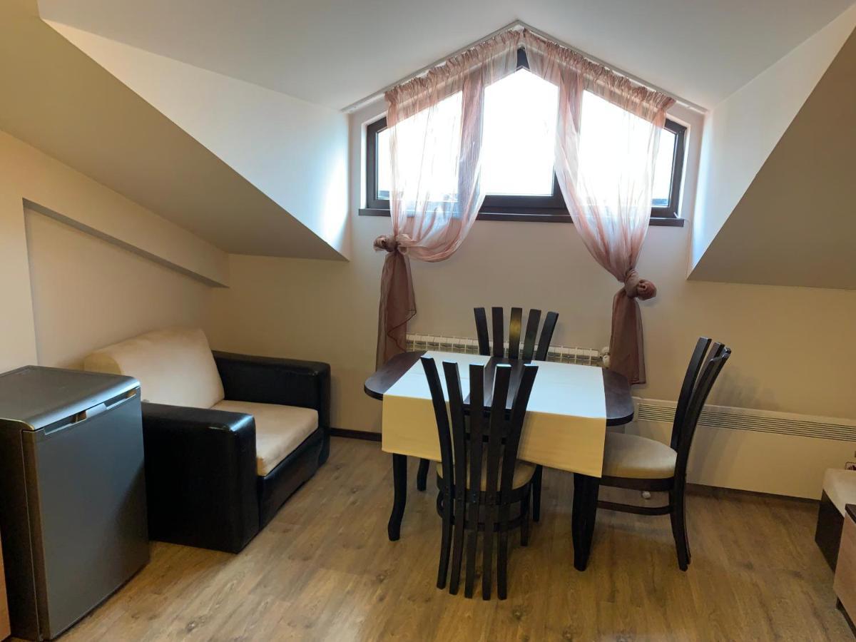 7 Apartments In Alexander Complex Банско Екстериор снимка
